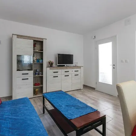 아파트 Two-bedroom In